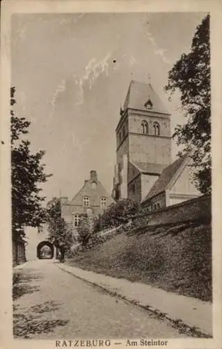Ak Ratzeburg im Herzogtum Lauenburg, Steintor