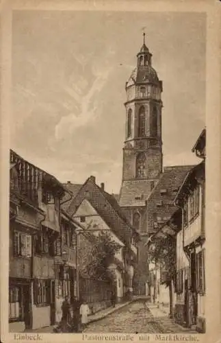 Ak Einbeck in Niedersachsen, Pastorenstraße mit Blick zur Marktkirche