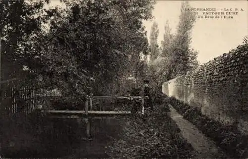 Ak Pacy sur Eure Eure, Un Bras de l'Eure