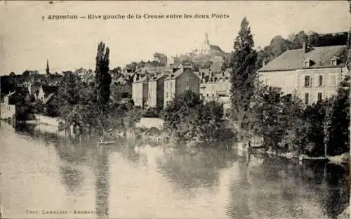 Ak Argenton sur Creuse Indre, Rive gauche de la Creuse entree les deux Ponts