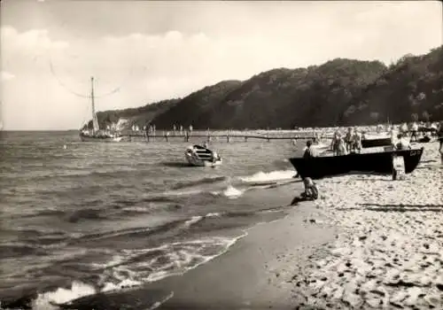 Ak Ostseebad Göhren auf Rügen, Nordstrand, Boote, Steg