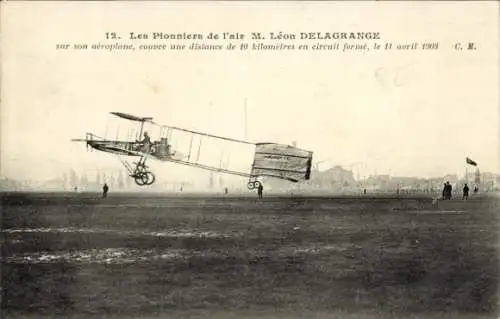 Ak Air Pioneers, Herr Leon Delagrange, Flugzeug