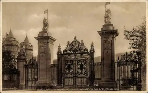 Ak Edinburgh Schottland, Holyrood Palace, König Edward VII Memorial Gates