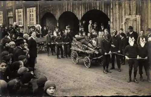 Foto Ak Karneval, Fasching, Festwagen