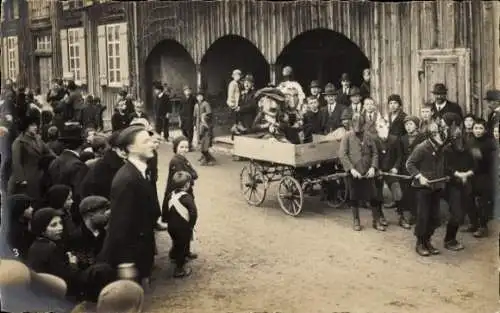 Foto Ak Karneval, Fasching, Festwagen