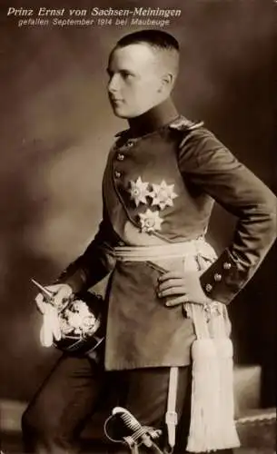 Ak Prinz Ernst von Sachsen Meiningen, Portrait in Uniform, Orden