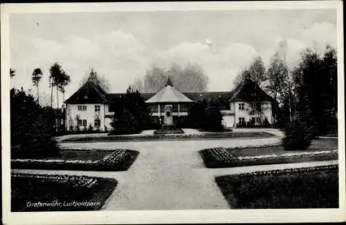 Ak Grafenwöhr in Bayern, Luitpoldpark mit Denkmal