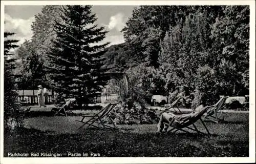 Ak Bad Kissingen Unterfranken Bayern, Parkhotel, Partie im Park