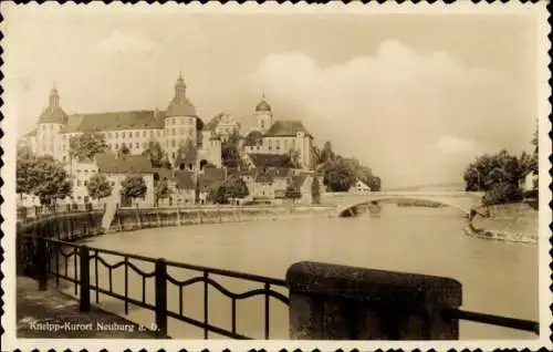 Ak Neuburg a.d. Donau Oberbayern, Kneipp Kurort, Ortschaft mit Schloss