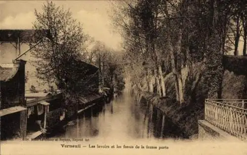 Ak Verneuil sur Avre Eure, Les lavoirs et les fosses de la fausse porte