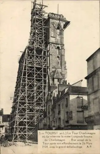 Ak Tours Indre et Loire, La Tour Charlemagne