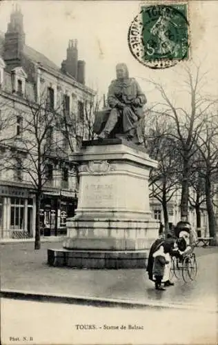 Ak Tours Indre et Loire, Statue de Balzac