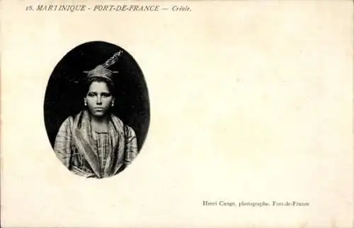 Ak Fort de France Martinique, Frau in Volkstracht, Porträt