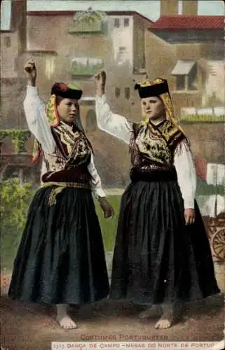 Ak Frauen in portugiesischer Volkstracht, Tanz