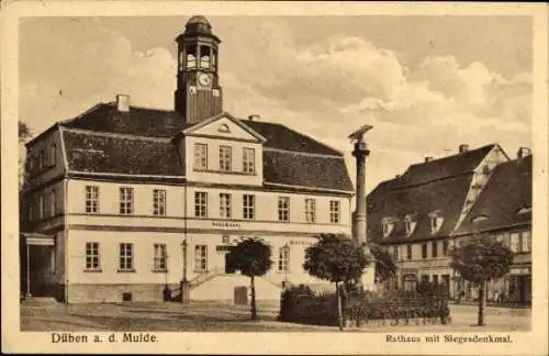 Ak Bad Düben an der Mulde Sachsen, Rathaus, Siegesdenkmal