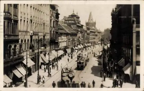 Ak Praha Prag Tschechien, Straßenpartie, Straßenbahnen