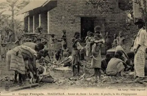 Ak Brazzaville Französisch-Kongo, Rückkehr von der Jagd, La curee