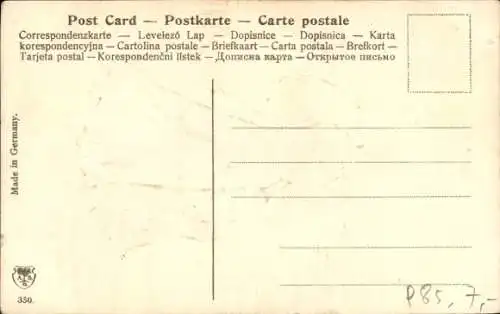 Präge Ak Frau mit zwei Kindern, Straße, Häuser, Gebet