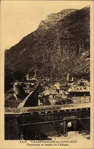 Ak Villefranche de Conflent Pyrénées Orientales, Panorama, Schlosseingang