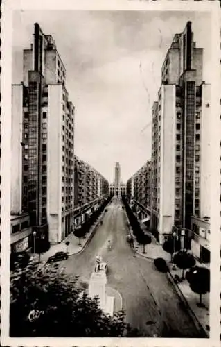 Ak Villeurbanne Rhône, Les Gratte Ciel, Avenue Henri Barbusse, Rathaus