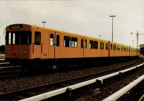 Ak Berlin, U-Bahn-Triebwagen FK 84, Baujahr 1984