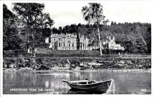 Ak Galashiels Schottland, Abbotsford House vom Tweed