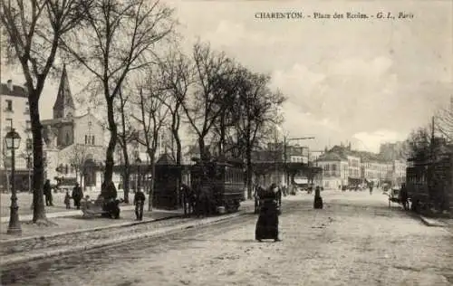 Ak Charenton Val de Marne, Place des Ecoles