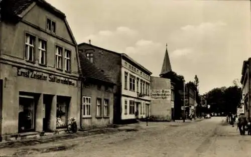 Ak Eggesin in Mecklenburg Vorpommern, Straße der Freundschaft, Sattlerei