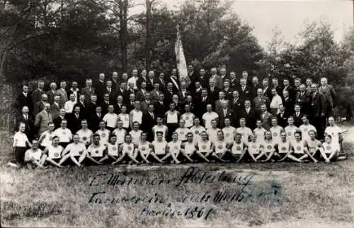 Foto Ak Berlin, I. Männer-Abteilung Turnverein Berlin 1861, Gruppenaufnahme 1949