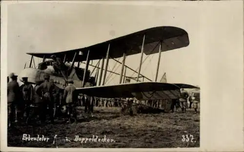 Foto Ak erbeutetes französisches Militärflugzeug, Doppeldecker, deutsche Soldaten, 1916