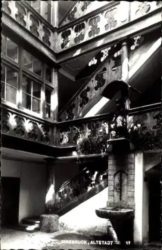 Ak Innsbruck in Tirol, Altstadt, Innenhof