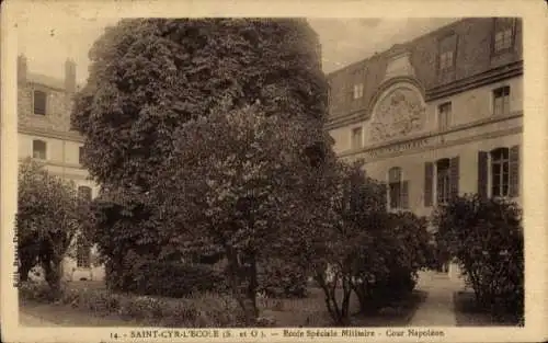 Ak Saint Cyr l'Ecole Yvelines, Ecole Speciale Militaire, Cour Napoleon