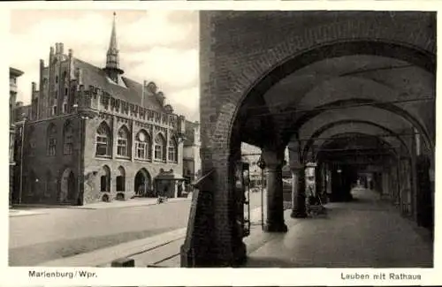 Ak Marienburg Malbork Westpreußen, Lauben, Rathaus