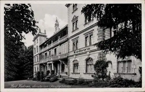 Ak Kudowa Zdrój Bad Kudowa Schlesien, Sanatorium, Hauptgebäude