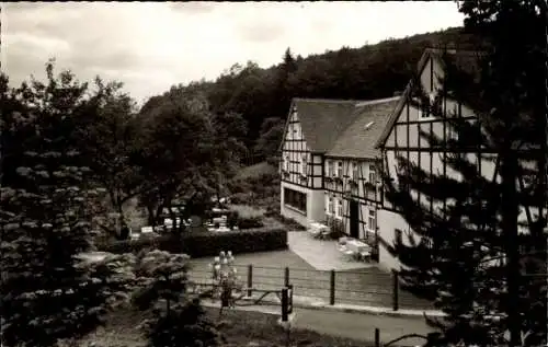 Ak Lenne Schmallenberg im Sauerland, Pension Kuhlmann, Fachwerkhaus, Haus Hilmeke