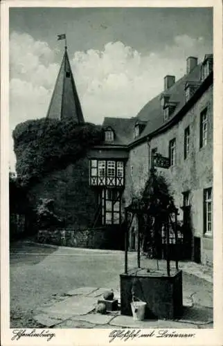 Ak Elsey Hohenlimburg Hagen in Westfalen, Schlosshof, Brunnen