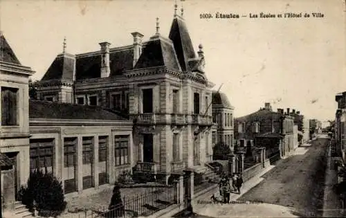 Ak Etaules Charente-Maritime, Schulen und Rathaus