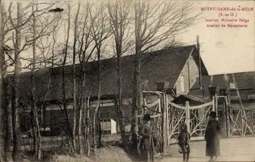 Ak Notre Dame de la Mère Yvelines, Institut Militaire Belge, Atelier de Menuiserie