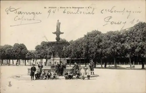 Ak Poissy Yvelines, Place de la Republique, Springbrunnen