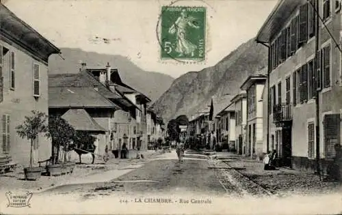 Ak La Chambre Savoie, Rue Centrale