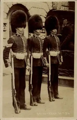 Ak London, Coldstream Guards