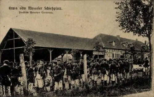 Ak Messel in Hessen, Schießplatz, Deutsche Soldaten in Uniformen