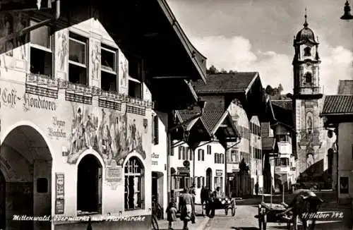 Ak Mittenwald in Oberbayern, Obermarkt, Pfarrkirche