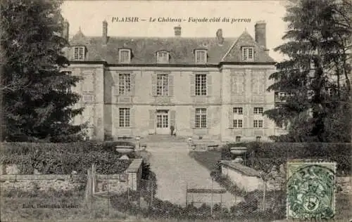 Ak Plaisir Yvelines, Schloss, Facade cote du perron