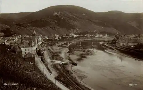 Ak Bernkastel Kues im Moseltal, Gesamtansicht