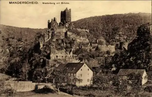 Ak Manderscheid in der Eifel, Niederburg, Brücke