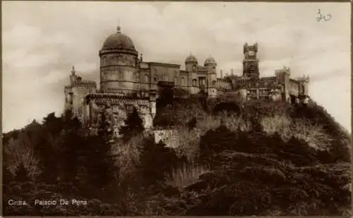 Foto Ak Sintra Portugal, Palacio Da Pena, Blick auf das Schloss