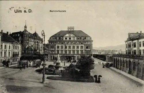 Ak Ulm an der Donau, Bahnhofsplatz