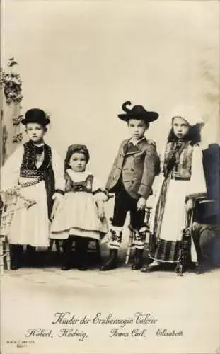 Ak Kinder der Erzherzogin Valerie, Hubert, Hedwig, Franz Carl, Elisabeth, Volkstracht