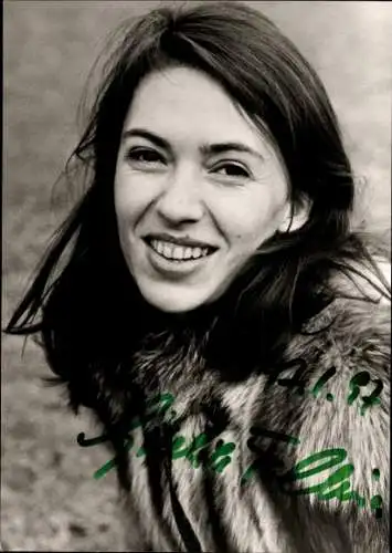Ak Schauspielerin Giulia Follina, Portrait, Autogramm